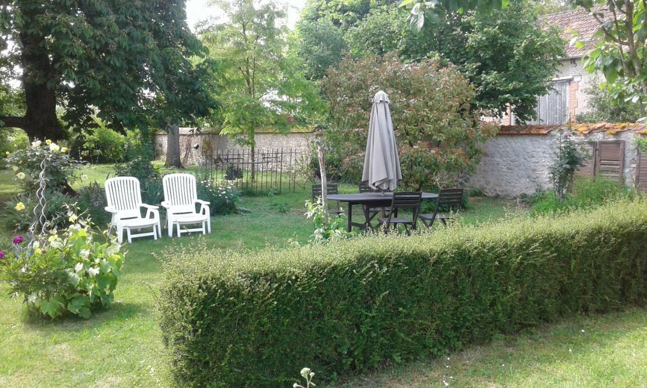 Une Maison A La Campagne Beaune-la-Rolande Exteriér fotografie